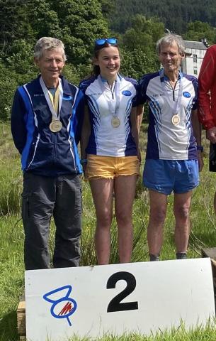 MOR relay team 20+